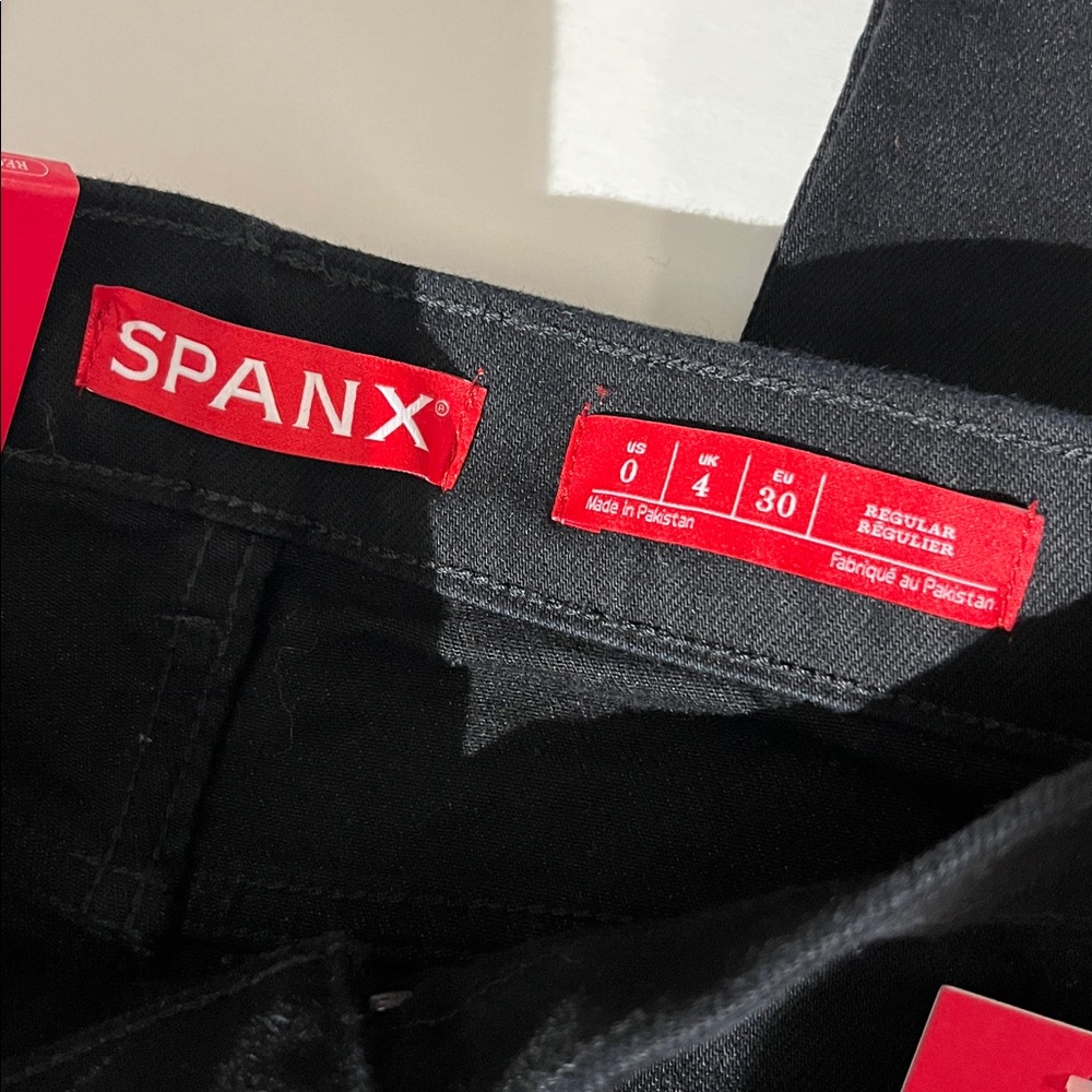 Spanx SPANXsculpt ReDefine Slim Straight Jeans sz 0 NEW! Black Denim - Picture 2 of 10
